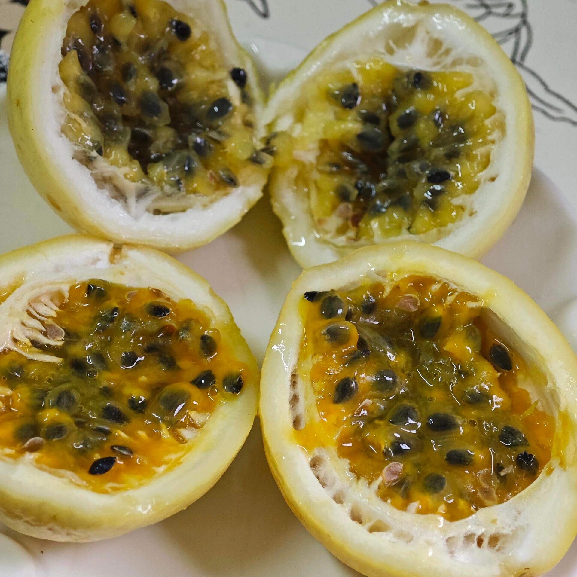 Passion Fruit Seeds for Planting – 57 Seeds